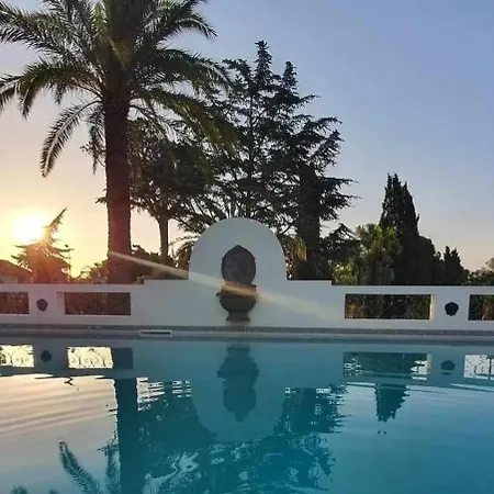 Le Manoir Provencale Avec Piscine Saint-Raphaël