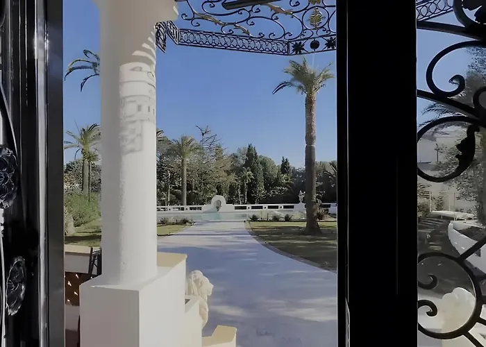 Villa Caron Riviera